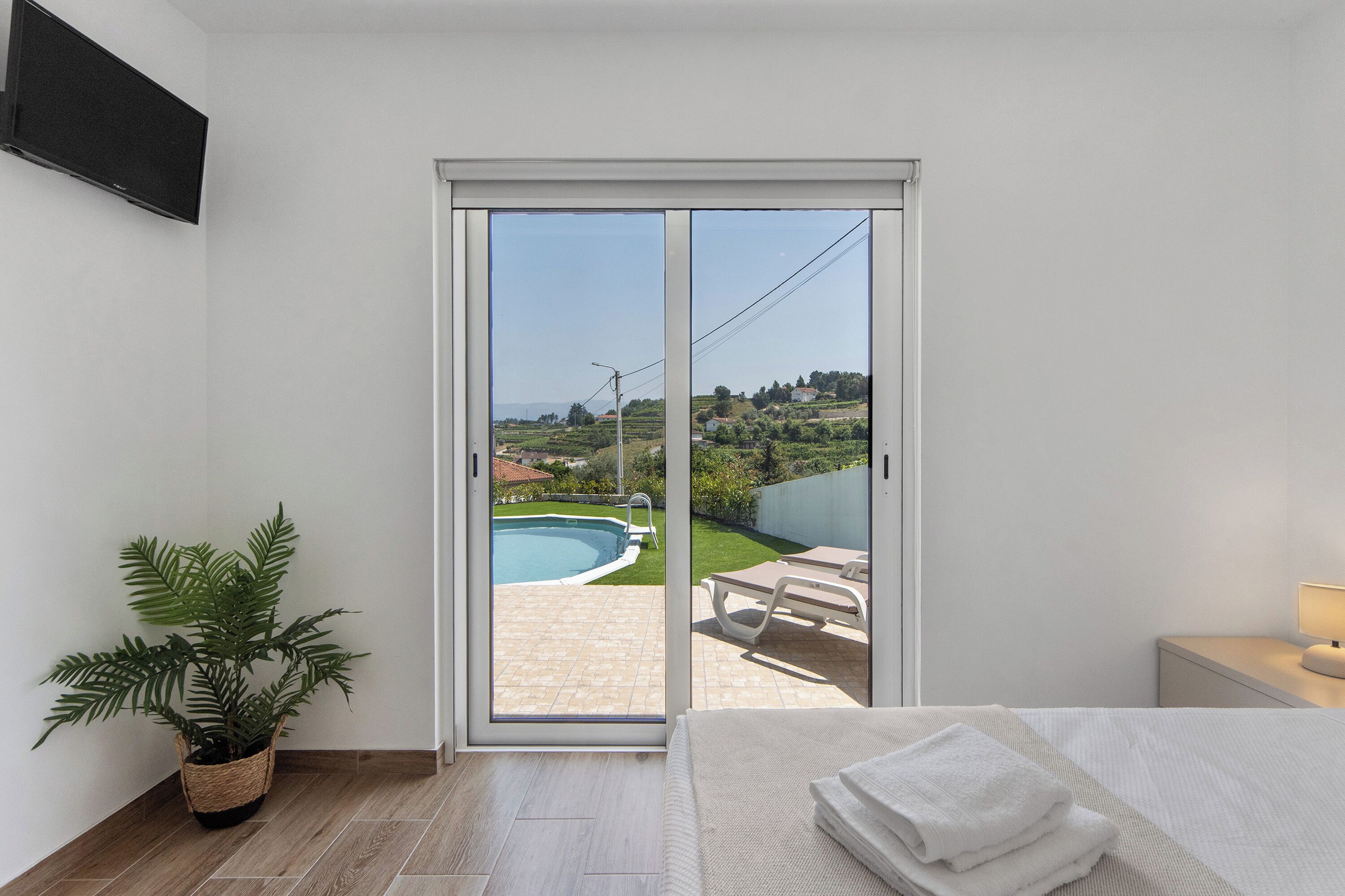 2 chambres, fer et planche à repasser, Wi-Fi gratuit, draps fournis