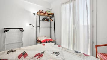 1 bedroom, free WiFi, bed sheets