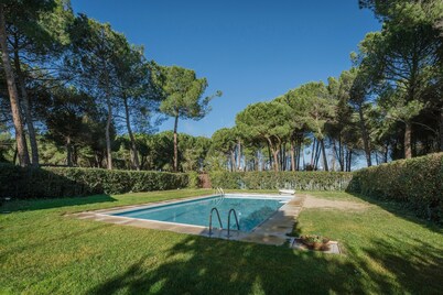 Country House 'Ribera Del Duero' with Mountain View, Private Pool and Private Garden