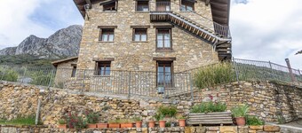 Appartement "Milano" avec vue sur les montagnes, terrasse privée et Wi-Fi