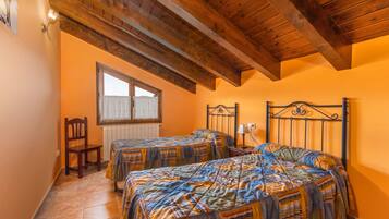 3 quartos, ferros/tábuas de passar roupa, Wi-Fi de cortesia