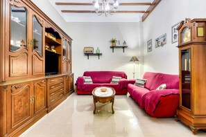 Télévision, cheminée