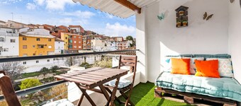 Country House 'Tío Salvador' with Lake View, Private Terrace and Wi-Fi