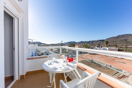 Outdoor dining. Country House 'Luna' with Mountain View, Private Terrace and Wi-Fi