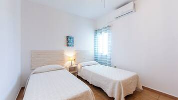 2 soverom, strykejern/-brett, wi-fi (inkludert) og sengetøy