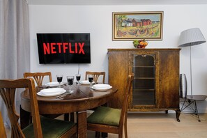 Deluxe Apartment, Balcony, Courtyard View | Living area | 40-inch TV with digital channels - Lumina apartment in center Warsaw (Warsaw)