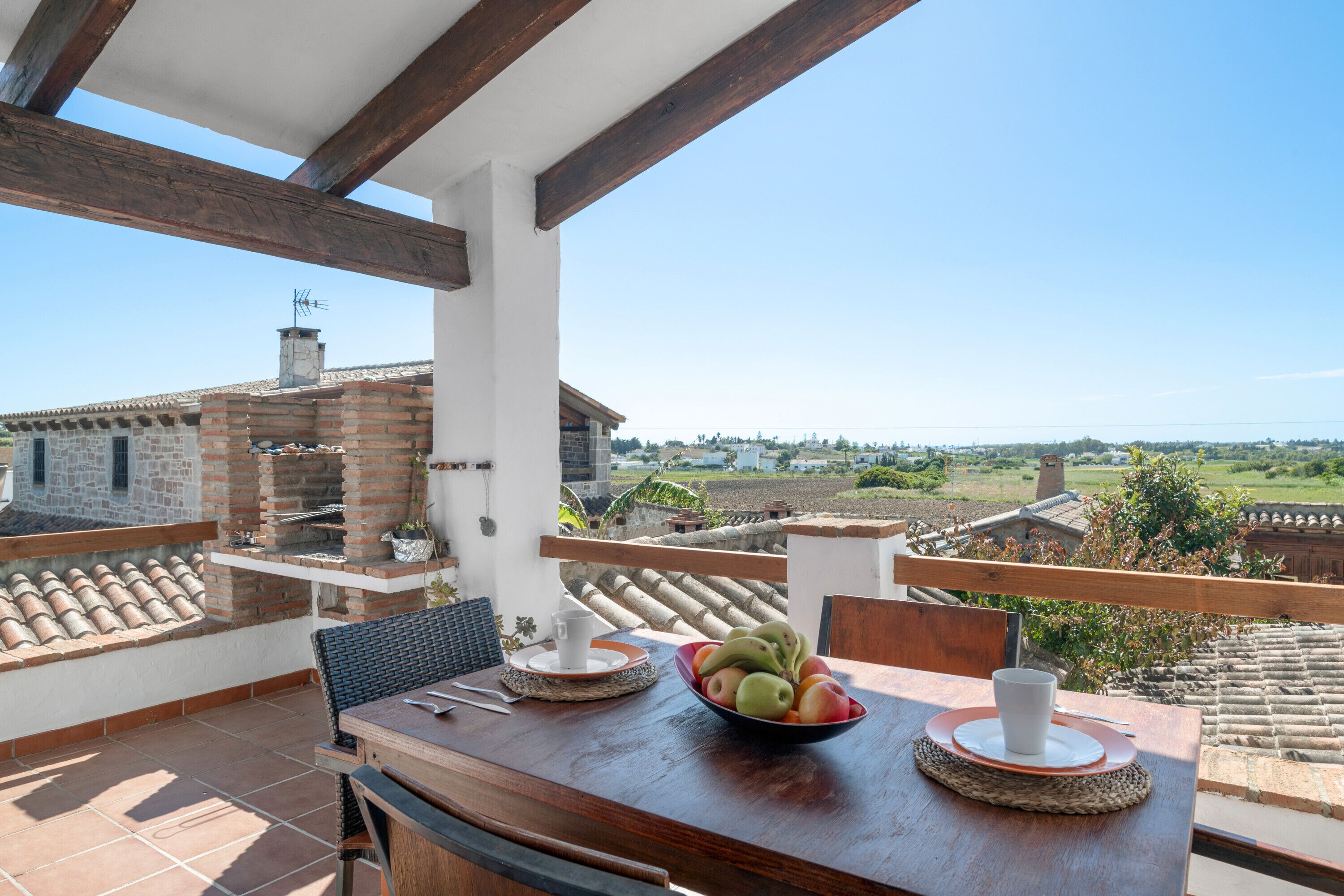 屋外ダイニングエリア