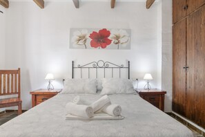 2 habitaciones, tabla de planchar con plancha y wifi gratis 