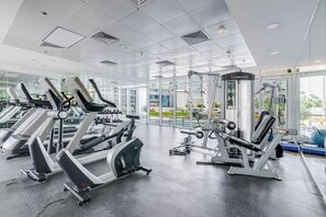 Fitness facility - GLOBALSTAY. Azizi Royal Bay Apartments (Dubai)