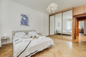 3 bedrooms, iron/ironing board, free WiFi - ShortStayPoland Szara B170 (Warsaw)