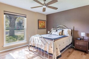 3 Schlafzimmer, Bügeleisen/Bügelbrett, Reisekinderbett, kostenloses WLAN