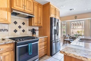 Fridge, microwave, oven, stovetop - Cozy 3BR Retreat w/Outdoor Dining & BBQ Grill (Pflugerville)