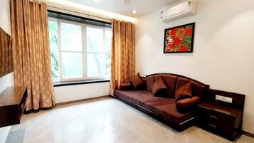 Luxury Room | Free WiFi