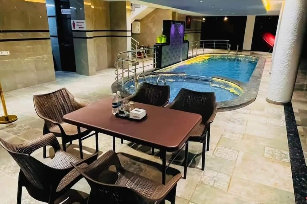 Gulmohar Resort And Spa