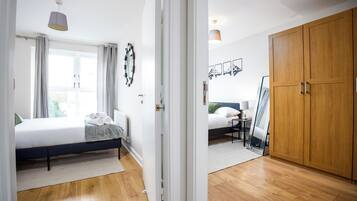 2 bedrooms, iron/ironing board, free WiFi, bed sheets