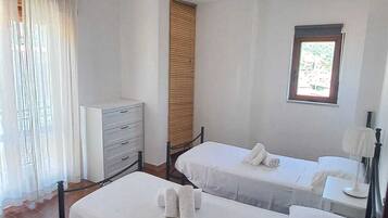 2 camere, ferro/asse da stiro, lenzuola