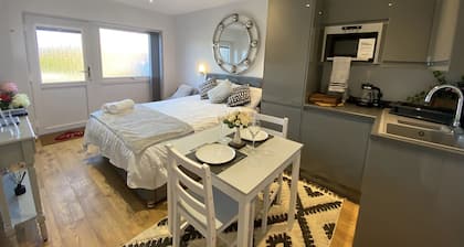 Beautiful 1-bed Studio in Penrith