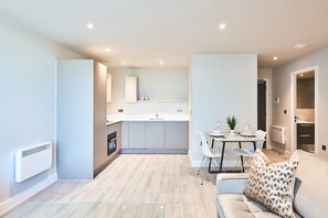 Apartment | 1 bedroom, desk, Internet - Cozy Studio in Bracknell With Free Parking (Bracknell)