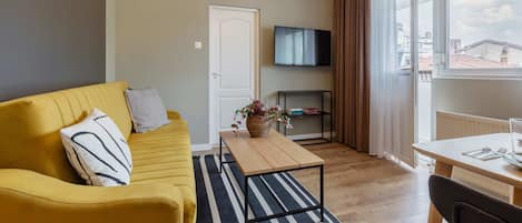 Lejlighed | 1 soveværelse, skrivebord