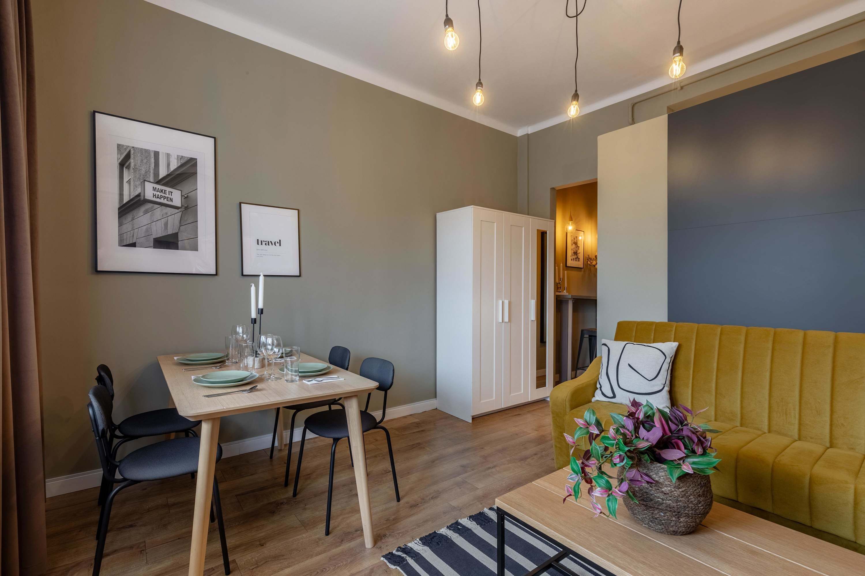 公寓 | 1 多间卧室、办公桌