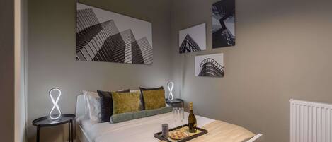 Apartment | 1 bedroom, desk