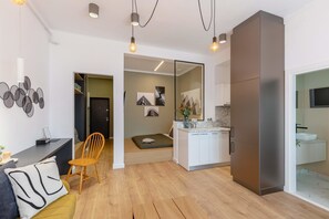 อพาร์ทเมนท์ | 1 ห้องนอน, โต๊ะทำงาน