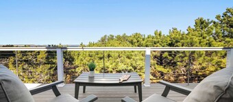 Walk to Water, Private Deck with Water View!