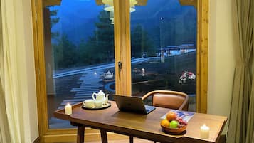 Grand Villa | Living area