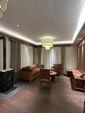 Phòng đơn Cao cấp | Khu phòng khách