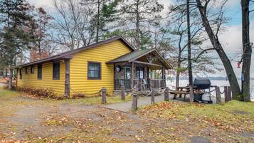 House (3 Bedrooms) | Front of property