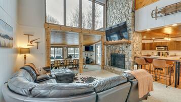 House (4 Bedrooms) | Front of property