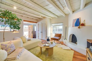 Apartment (1 Bedroom) | Interior - 3 Mi to Downtown - Condo w/ Hot Tub in Santa Fe! (Santa Fe)