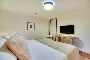 Apartment (1 Bedroom) | Interior - 3 Mi to Downtown - Condo w/ Hot Tub in Santa Fe! (Santa Fe)