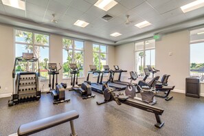 Interior - Walk to Blue Heron Beach: 1st-floor Lakefront Unit (Fort Pierce)