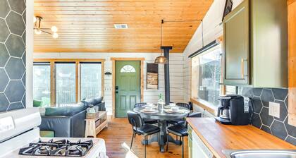 Mtn-view Haven w/ Hot Tub: 9 Mi to Dtwn Bailey