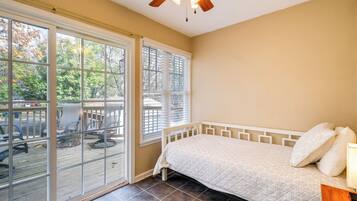 Apartment (1 Bedroom) | Interior