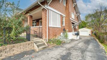 Apartment (1 Bedroom) | Interior