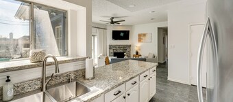 1/2 Mi to Frisco Commons! Family Getaway w/ Patio