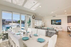 Interior - Lake & Mountain Views: Indio Oasis w/ Pool (Indio)