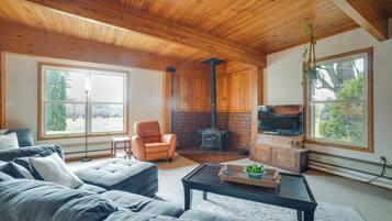 House (1 Bedroom) | Interior