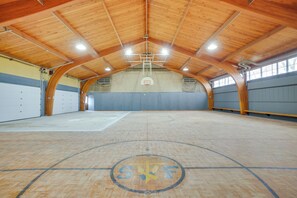 House (1 Bedroom) | Interior - Grand Rural Wisconsin Retreat: Full Indoor Gym (Mount Calvary)