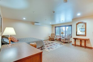 House (1 Bedroom) | Interior