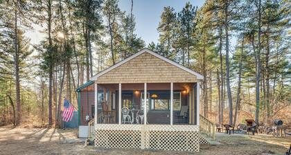 'camp Crescendo' Rustic Waterboro Cabin By Lake