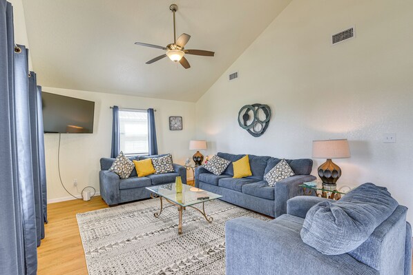 House (3 Bedrooms) | Front of property - Walk to Beach: Gulf-view Home in Surfside Beach! (Freeport)
