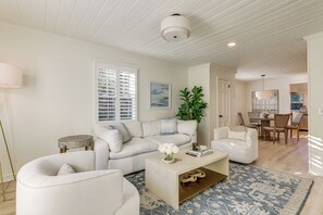 Cottage (2 Bedrooms) | Front of property - Walk Downtown & Canton Street: Roswell Retreat! (Roswell)