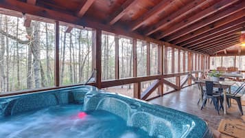 House (1 Bedroom) | Interior