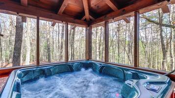 House (1 Bedroom) | Interior