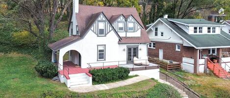 House (3 Bedrooms) | Front of property