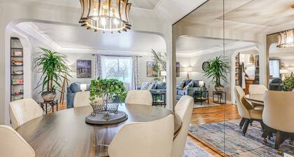2 Mi to Downtown Flushing: Spacious Retreat!
