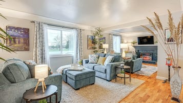 House (2 Bedrooms) | Front of property